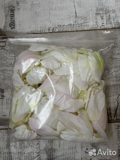 Лепестки искусственные