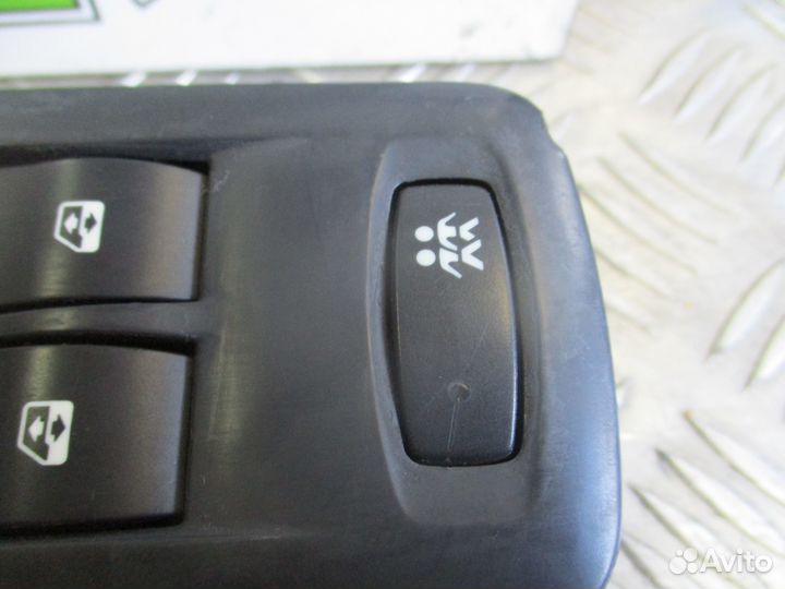 Блок стеклоподъёмников Renault Laguna 2 2002г