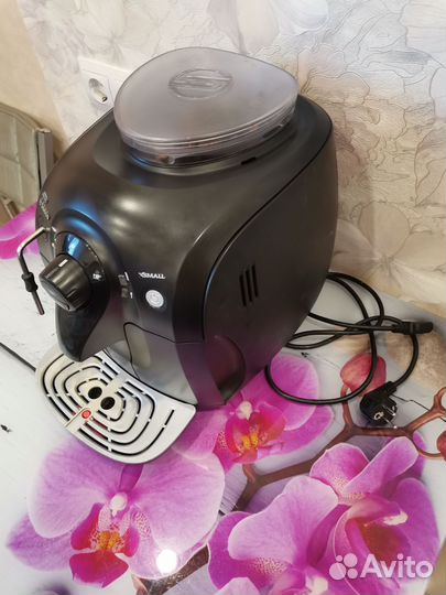 Кофемашина Philips Saeco Xsmall