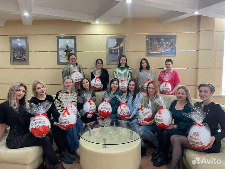 Большой киндер сюрприз