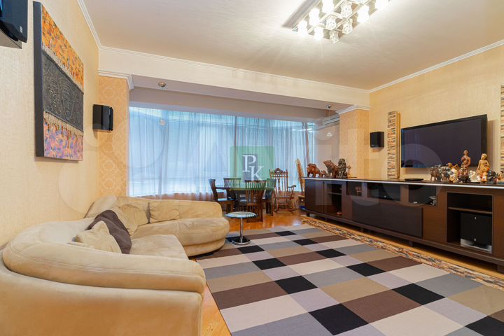 5-к. квартира, 220 м², 2/3 эт.