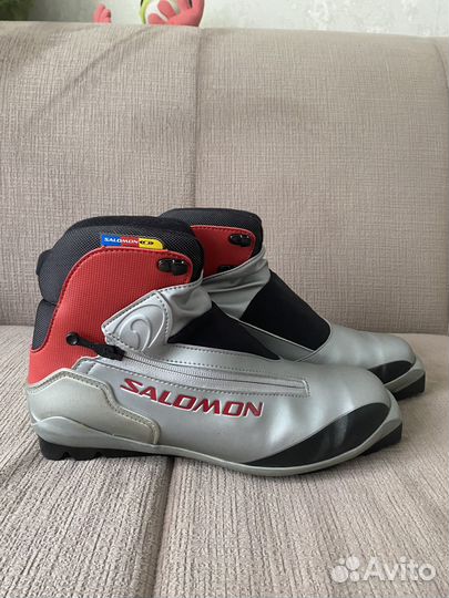 Лыжные ботинки salomon (28,5 см)