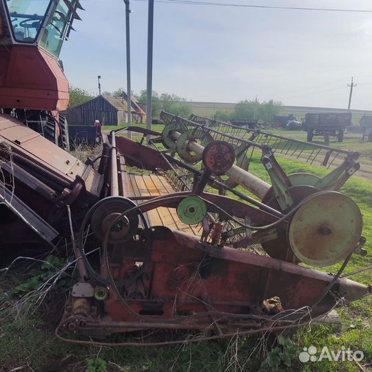Комбайн Ростсельмаш Нива, 1990