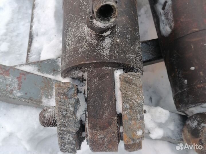 Гидроцилиндры к-700