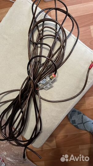 Кабель с предохранителем