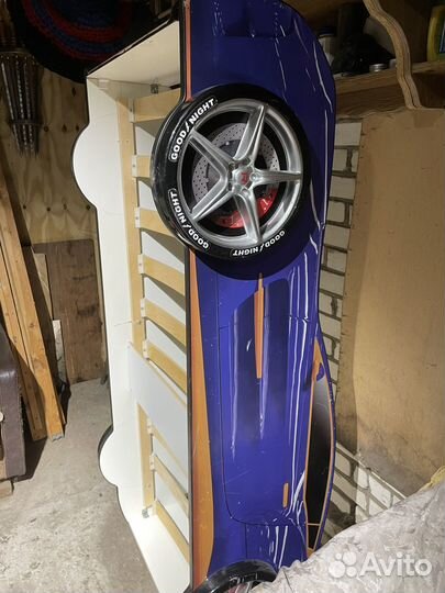 Кровать машинка