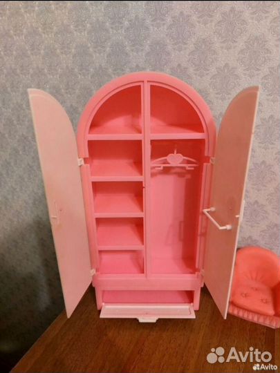 Мебель для кукол Барби. Игрушки