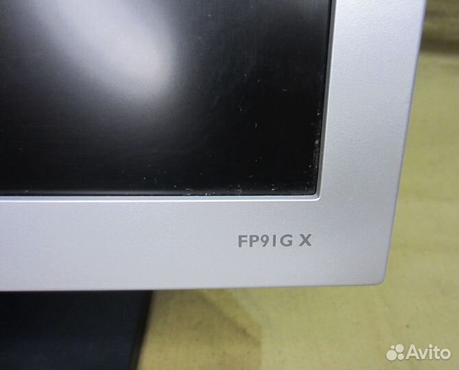 Монитор для компьютера 19