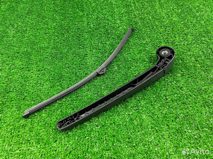 Поводок заднего стеклоочистителя Audi A4 B8 VAG