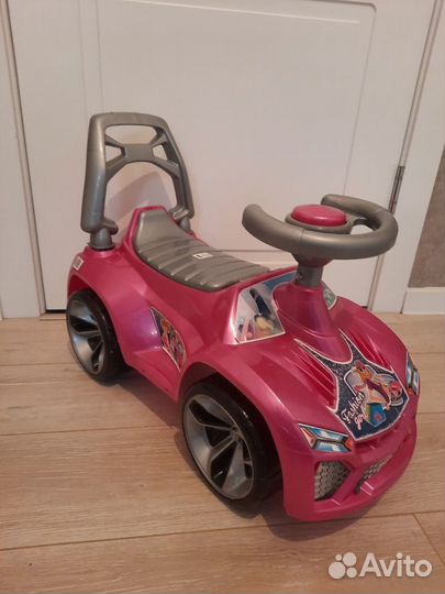 Машина каталка толокар для девочки