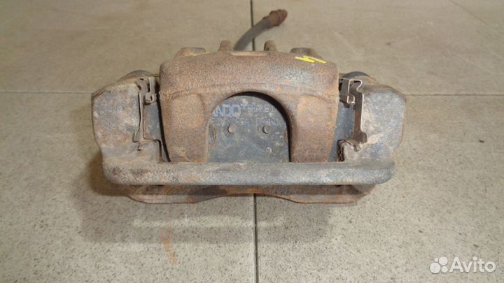 Суппорт задний левый Hyundai Sonata 4 (EF)