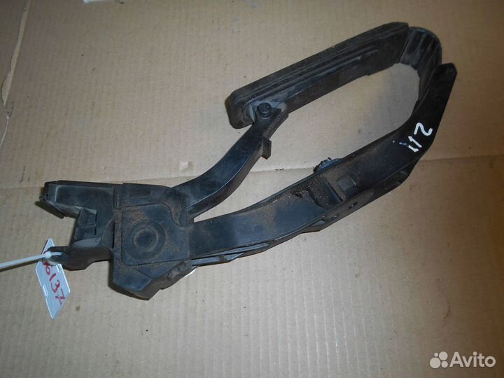 Педаль газа W211 A2113000404