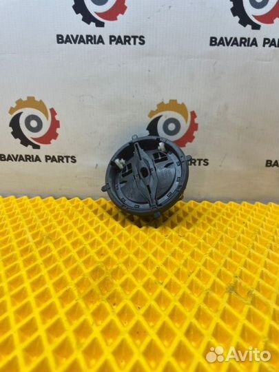 Мотор зеркала левый Bmw 7 F01 4.4 N63 2011