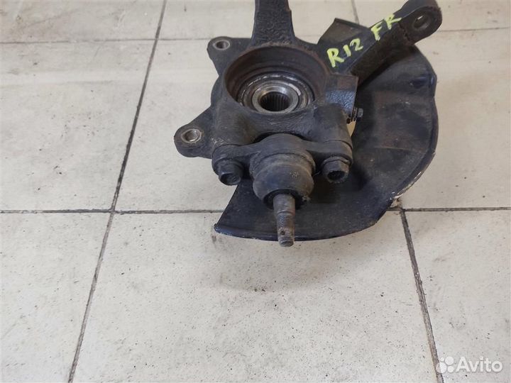 Кулак передний правый KIA Sportage 2 (KM) 2008