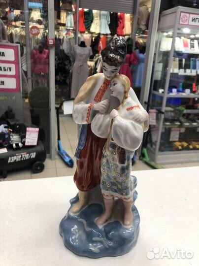 812861 Статуэтка Майская ночь