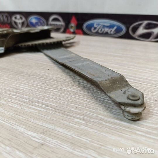 Стеклоподъемный механизм задний правый Mazda