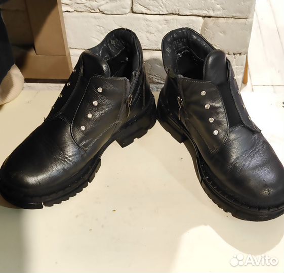 Ботинки кожаные 33р