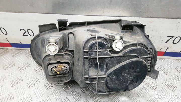 Фара Volkswagen Golf 4 (1997-2005)