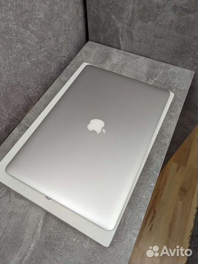 Apple MacBook Pro 15-inch mid 2015