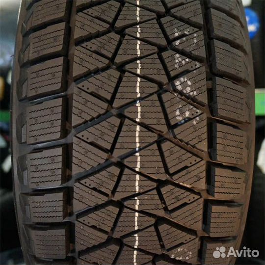 Bridgestone Blizzak DM-V2 275/50 R20 113