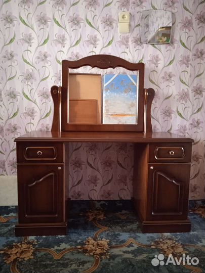 Трюмо трельяж с зеркалом бу