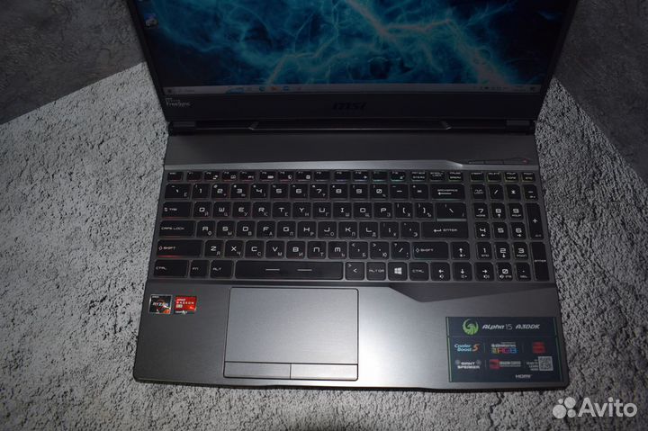 Игровой ноутбук MSI на Ryzen 7 3750H/RX 5500M
