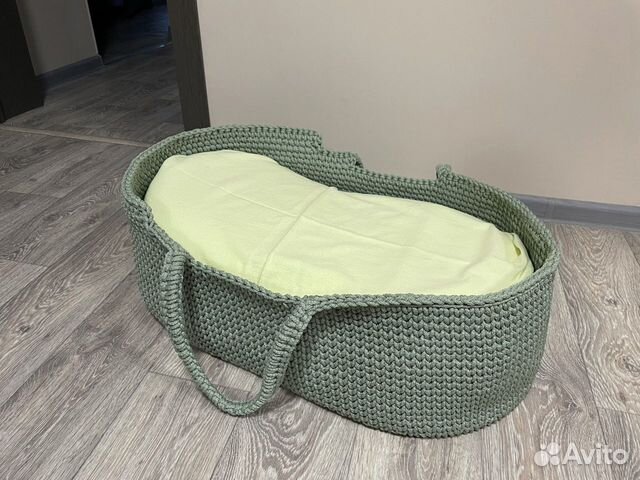 Кокон и вязаная люлька