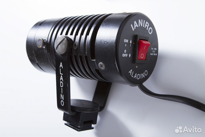 Накамерный видеосвет Ianiro Aladino