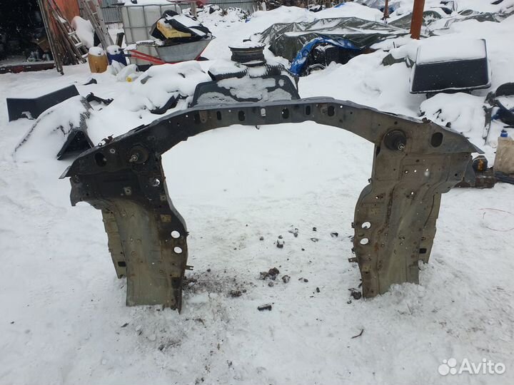 Панель передняя часть кузова Kia Sorento1 Соренто