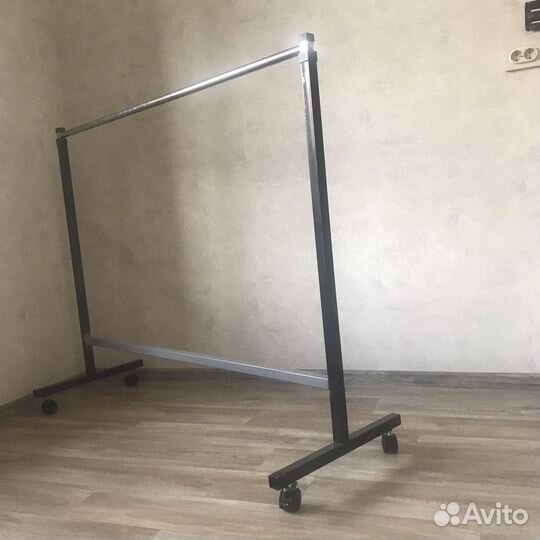 Вешалка напольная