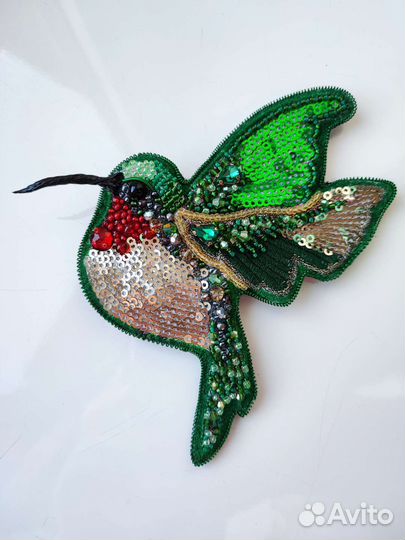 Брошь колибри