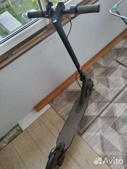 Электросамокат Xiaomi Mi Essential