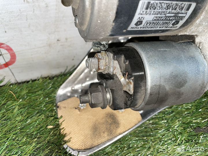 Стартер на Dodge Nitro 2011