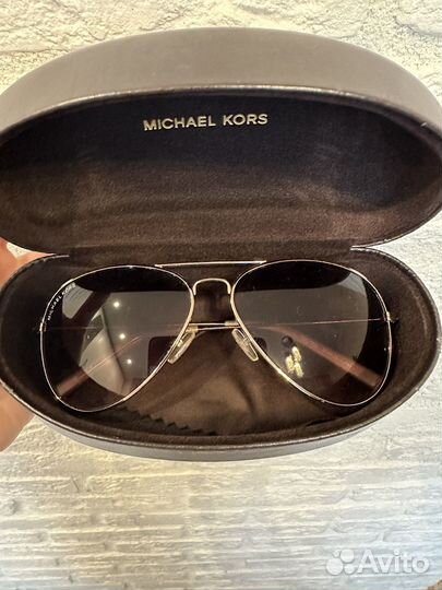 Очки Michael Kors