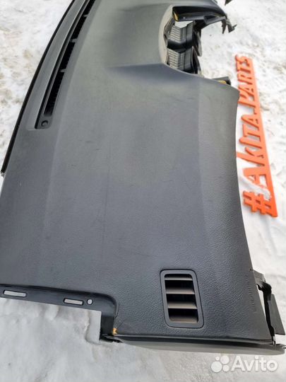 Передняя панель торпедо Toyota Axio Fielder