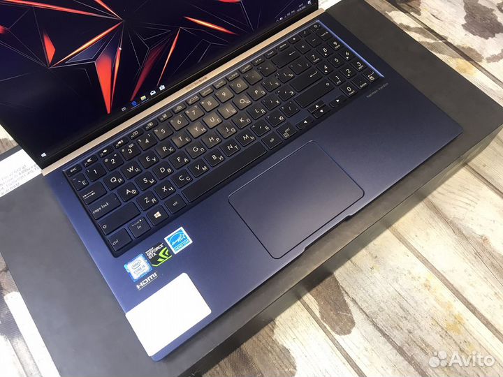 Игровой ноутбук asus ZenBook IPS, GTX150Ti, i5-8x