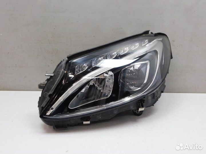 Фара левая Mercedes-Benz C-Class