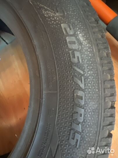 Goodyear UltraGrip 500 205/70 R15 96T