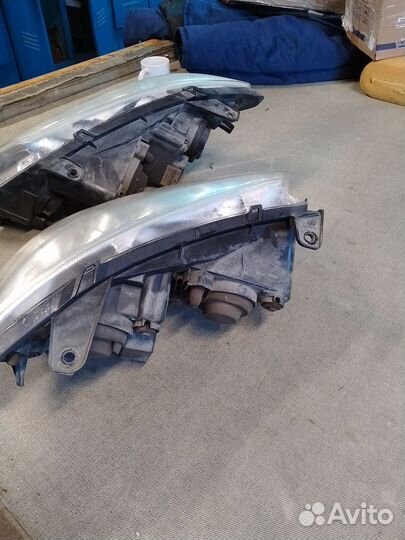 Фары 2 штуки