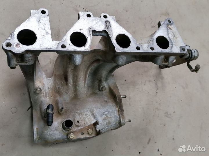 Коллектор впускной 2.0 C20NE Opel Vectra A 1988-95