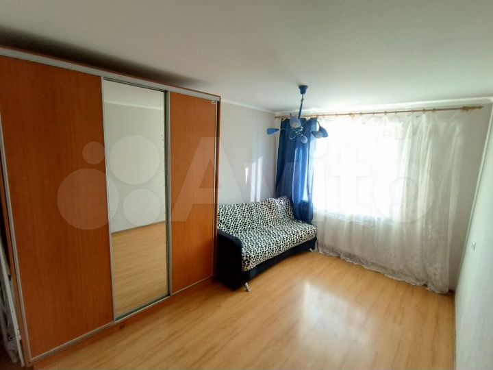 2-к. квартира, 52 м², 4/9 эт.