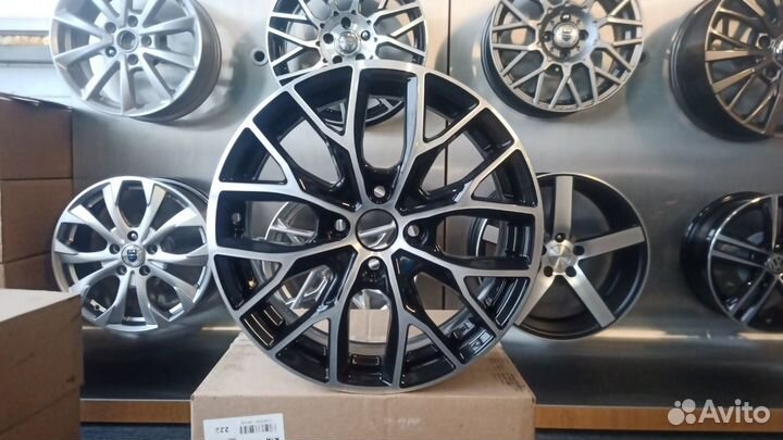 Новые диски R15 Хенде Солярис (арт.Киа Рио)