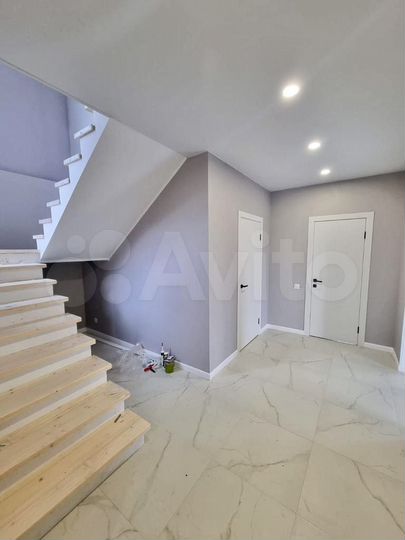 Коттедж 140 м² на участке 6 сот.