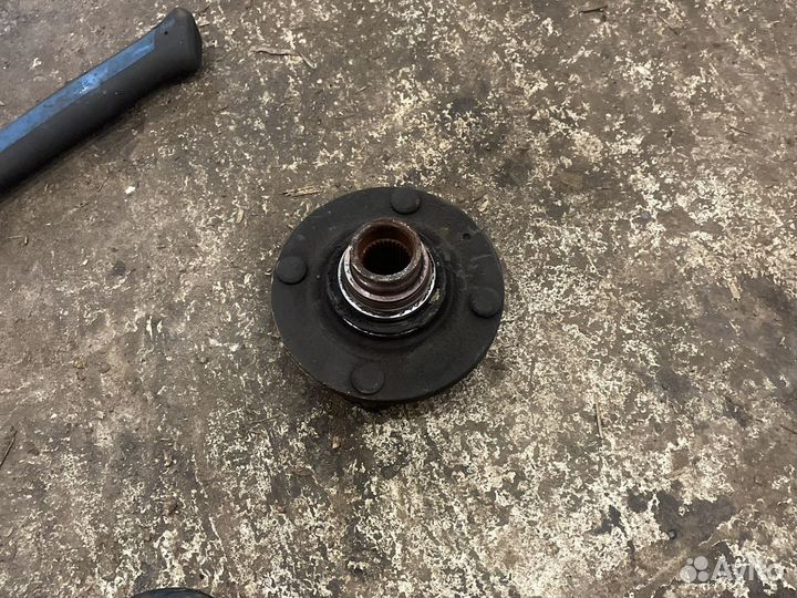 Chevrolet lacetti передняя ступица