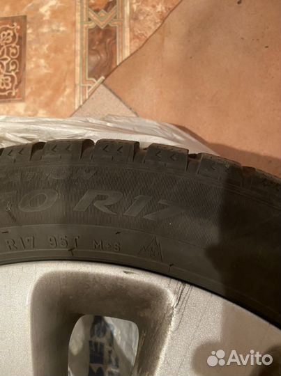 R17 Pirelli Ice Zero 215/50, PCD 5x105 DIA 38