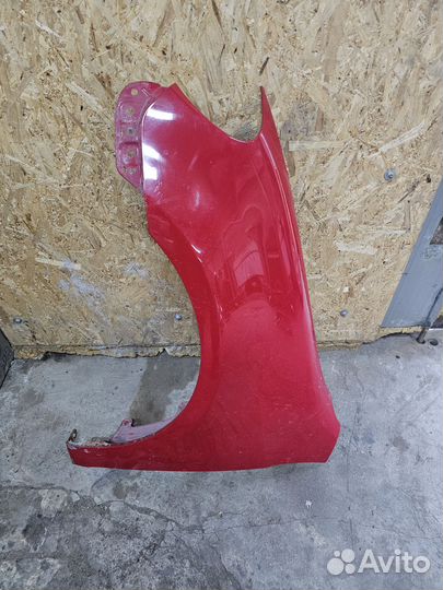 Volkswagen Golf 6 Крыло Левое переднее 5K6821215D