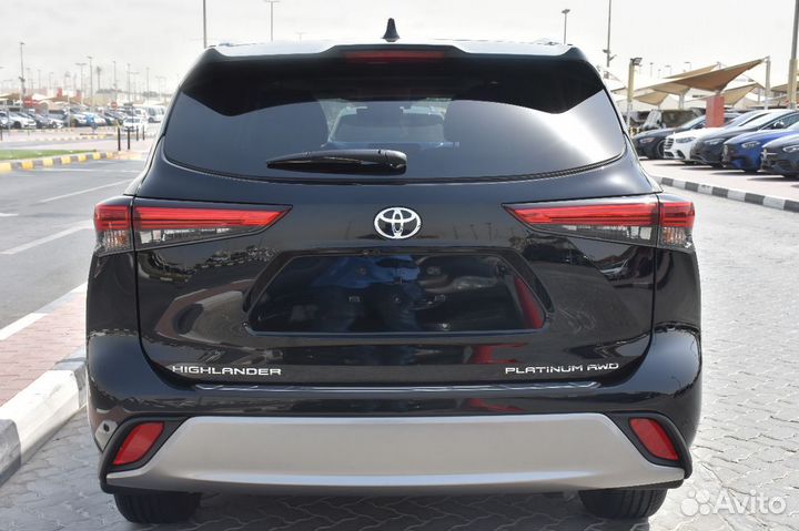 Toyota Highlander 3.5 AT, 2021, 24 200 км