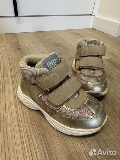 Сапожки для девочки