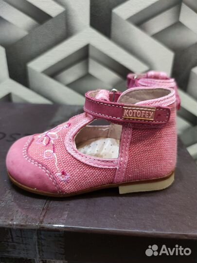 Туфли для девочки