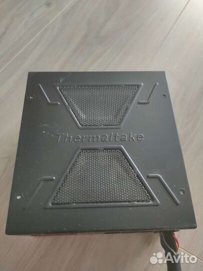Блок питания Thermaltake Evo Blue 650 W